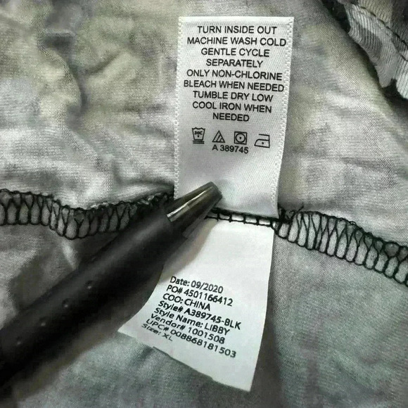 LOGO by Lori Goldstein XL Asymmetrical Hem Floral V-Neck Top Black Grey A389745 - Picture 11 of 14